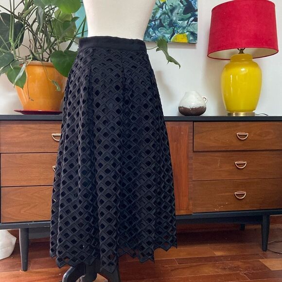 White House Black Market A-Line Lattice Skirt - Picture 7 of 8